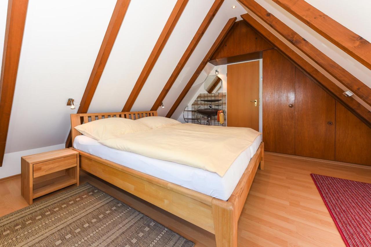 Hus Achtern Diek Bensersiel Exterior foto